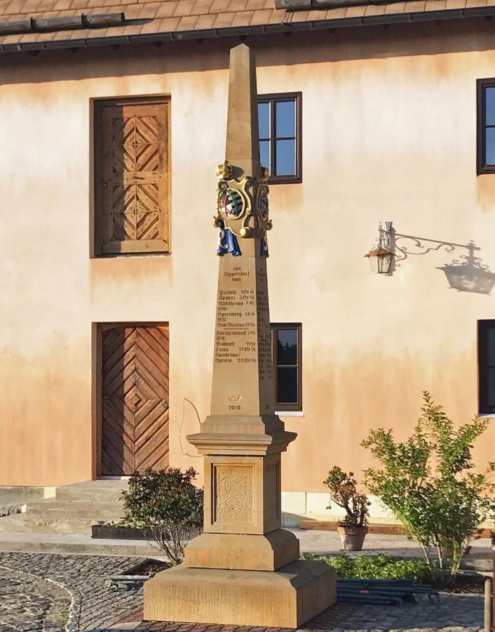 Ferienwohnung Wachstube Mit 3 Schlafraeumen Im Rittergut Leppersdorf Wachau Exterior photo